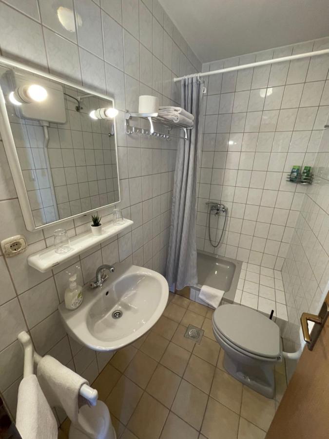 Hard Rock Rooms For Two Ливно Экстерьер фото